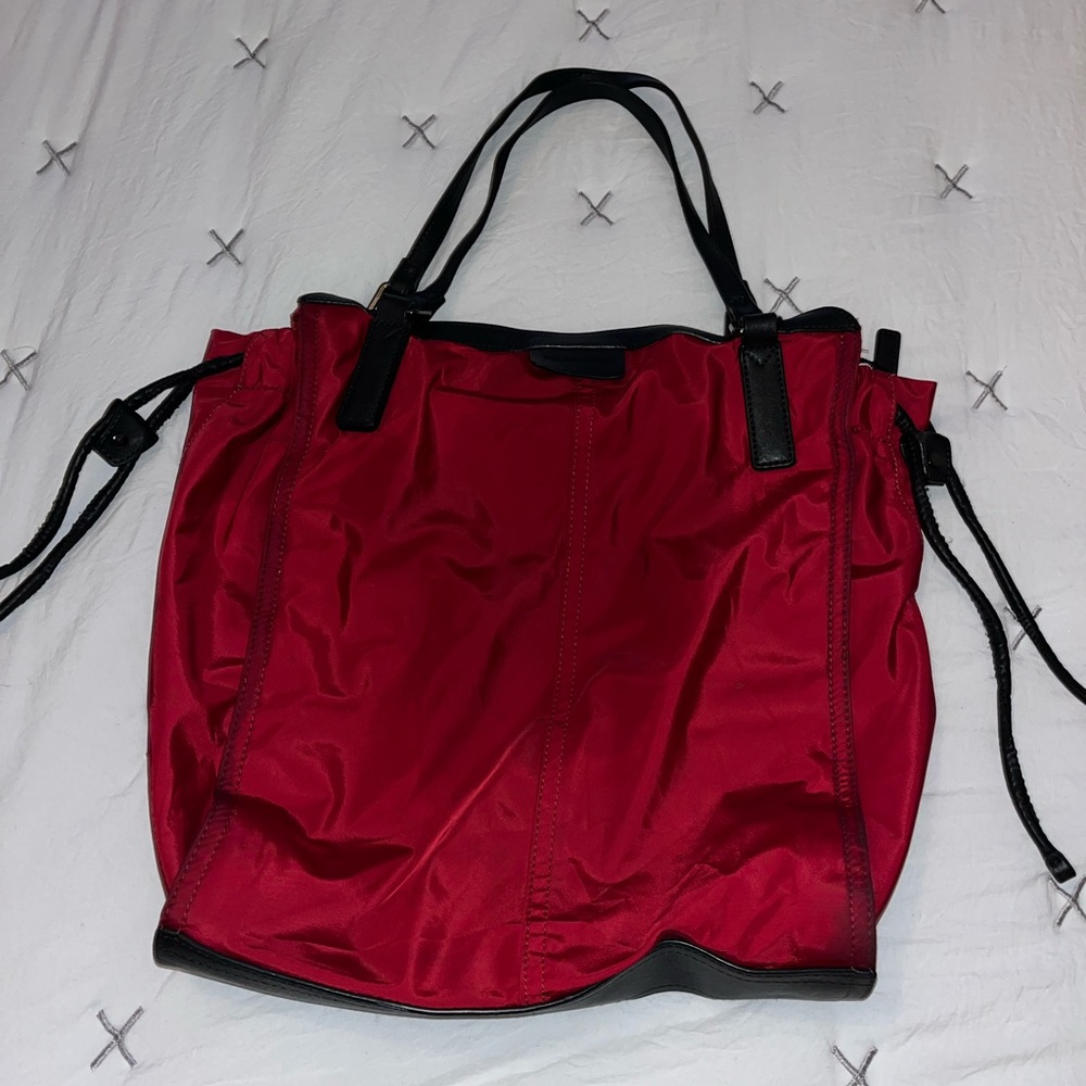 Burberry Purse 👜